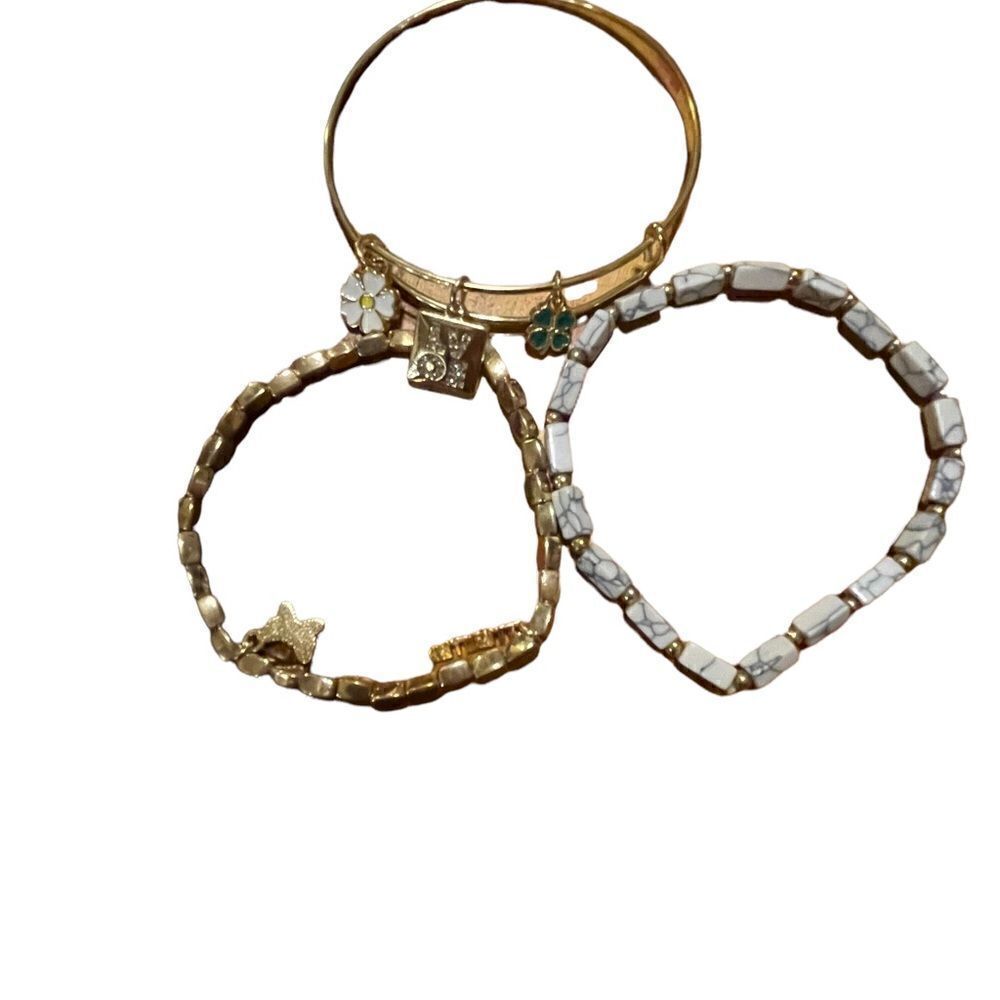 NWOT Set of three bracelets